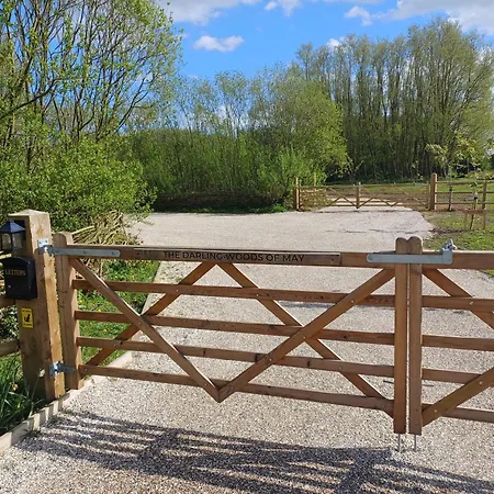 Luxury With Hot Tub Near - Adults Only 3*